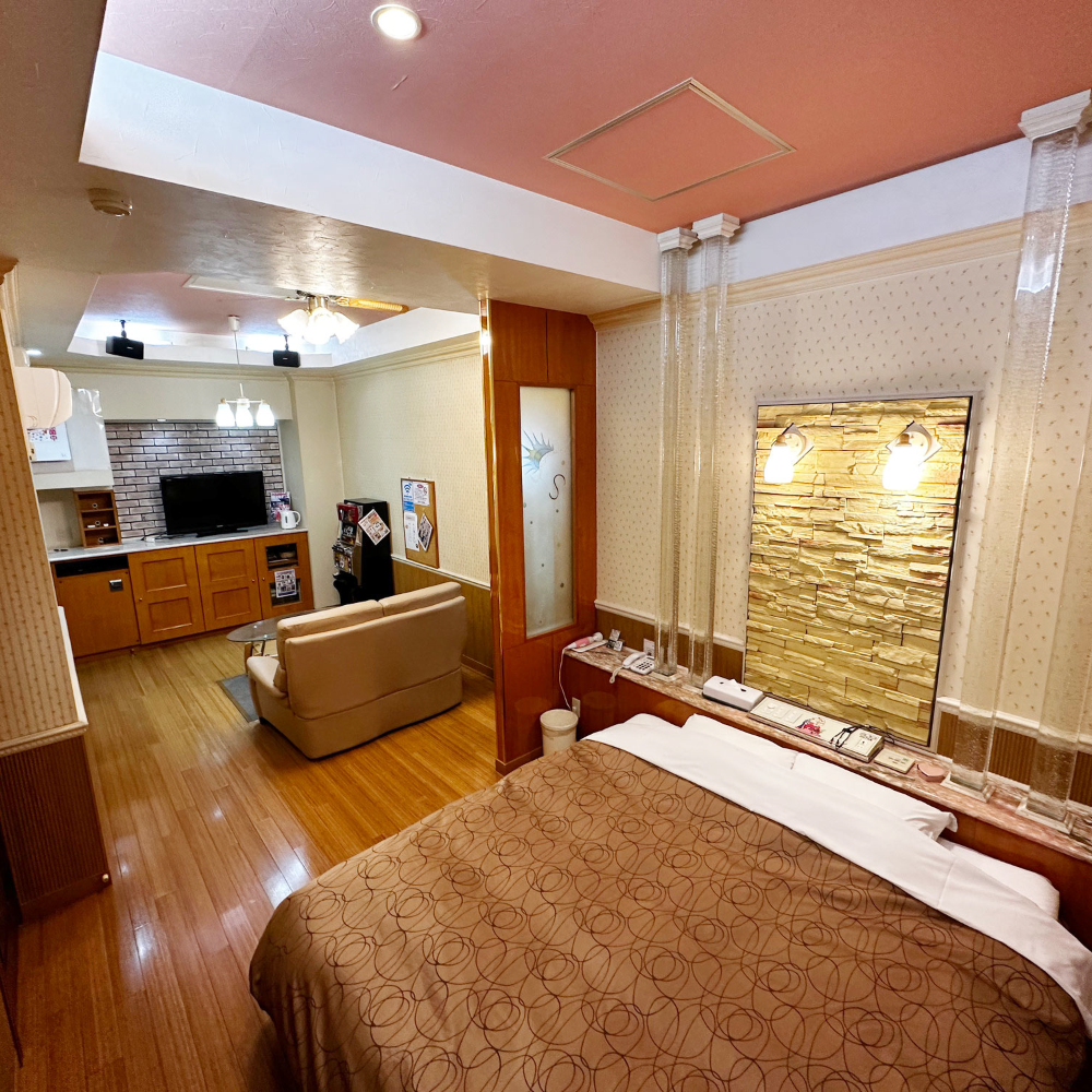 ホテル二番館の207号室